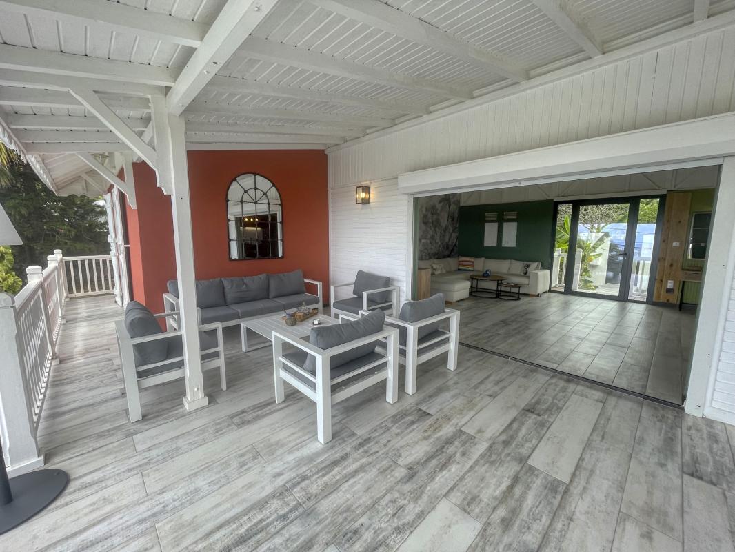 11.Location villa piscine vue mer Saint François  Guadeloupe_Terrasse